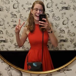 Meet your Posher, Liz